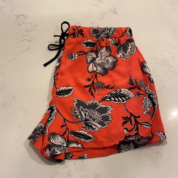 Patterned shorts - Picture 2 of 4